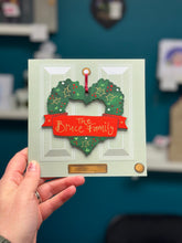 Load image into Gallery viewer, ✨✨Personalised Xmas Wreath card, choice of circle wreath or heart✨✨